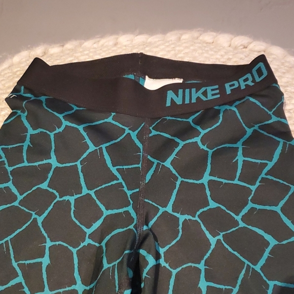 Nike Pro Workout Pants - size xs - Picture 3 of 8